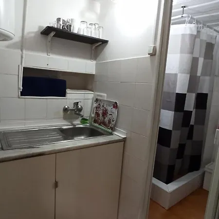 Martim Moniz Low Cost Апартаменты